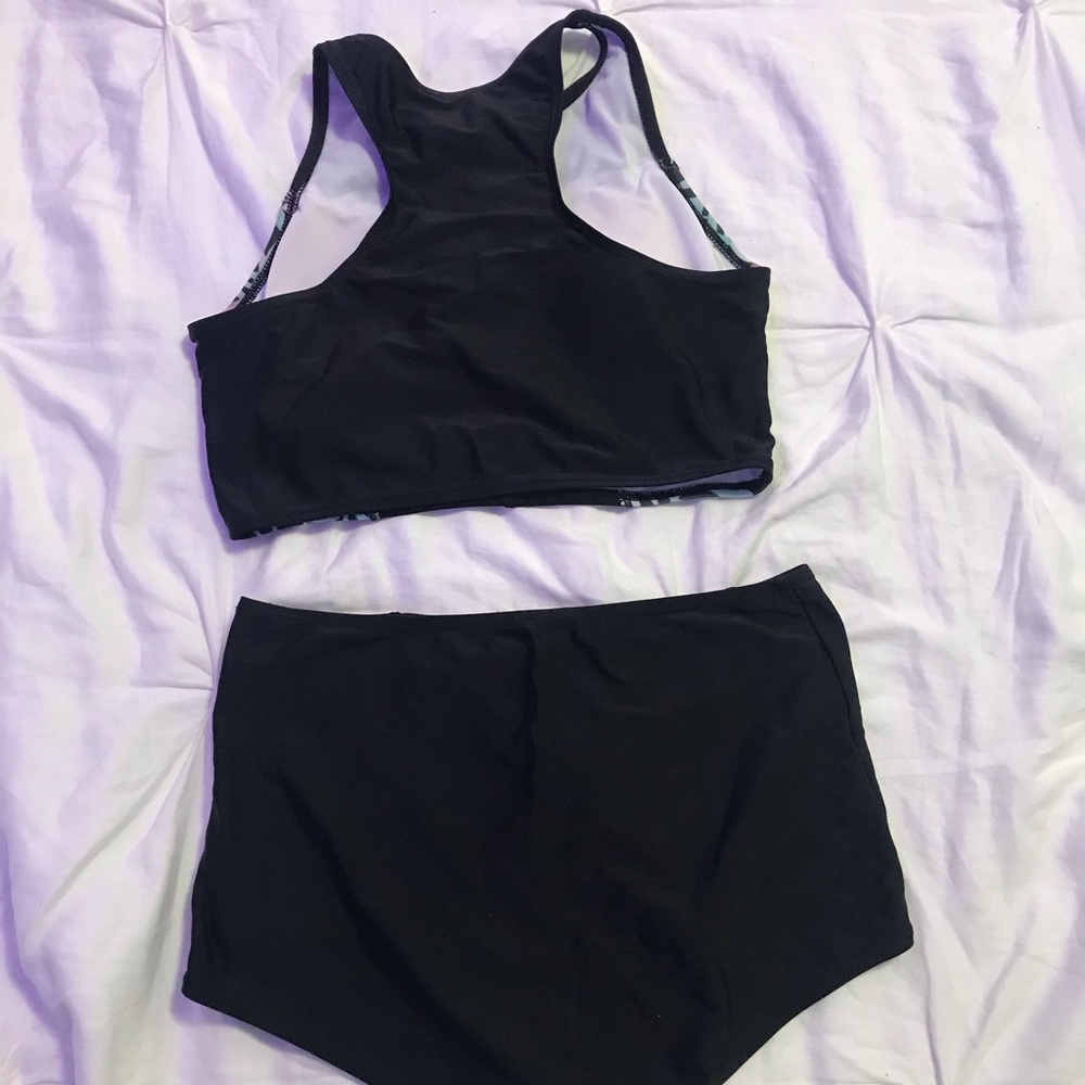 Swimsuit - Picture 2 of 3